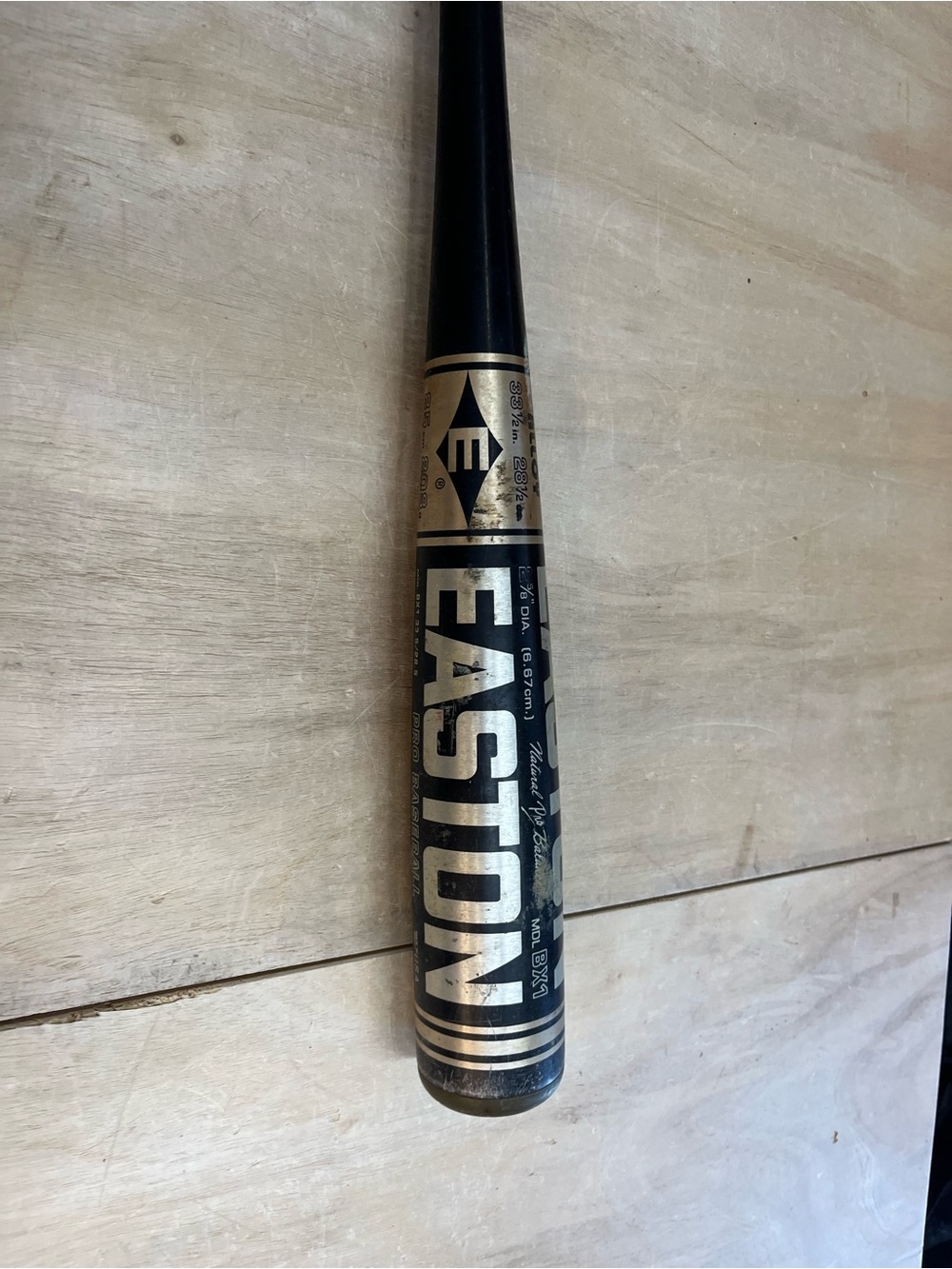 Easton Black and Gold Baseball Bat - Classic Logo Barrel